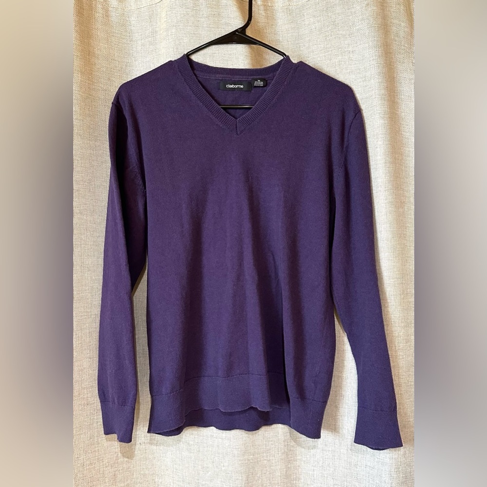 Claiborne•men’s long sleeve v-neck pullover sweater•medium•purple•cotton blend